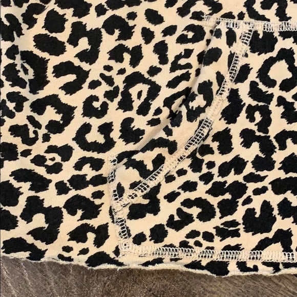 Animal Print Hooded Cropped Sweatshirt - Picture 3 of 5